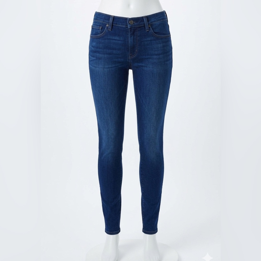 Levi's 710 Super Skinny Jeans Dark Indigo Wash Sleek Silhouette Denim Women’s 30